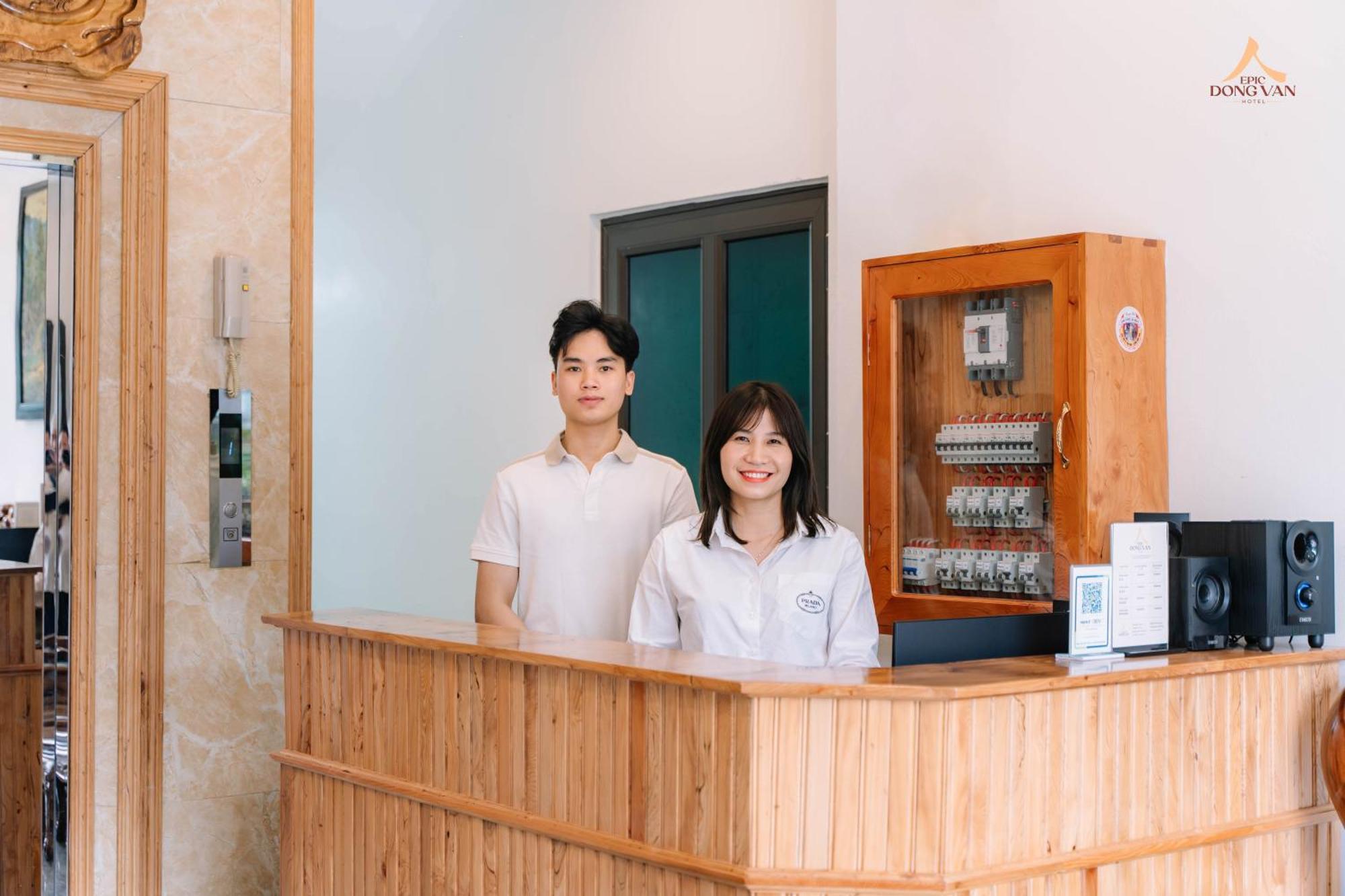 Epic Dong Van Hotel ภายนอก รูปภาพ